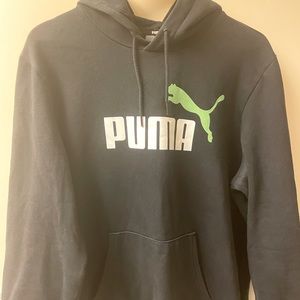 Women PUMA Hoodie Large